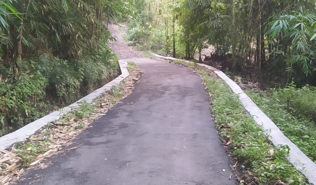 TPT (Tembok Penahan Tanah) Jalan Lebak Bitung